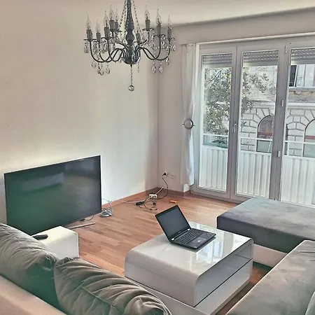 Zurich Lakeside Lodges *